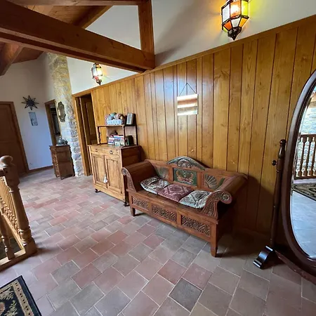 La Cardabelle Nyaraló