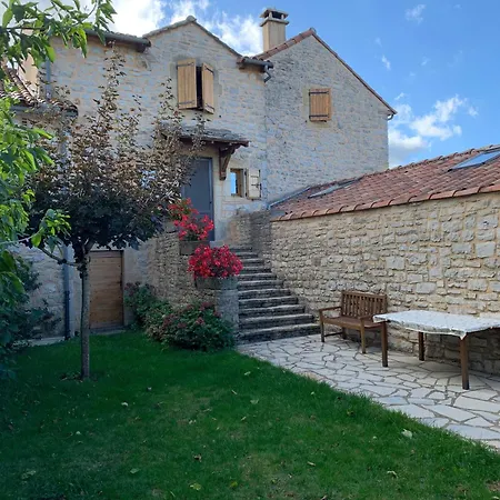 Nyaraló La Cardabelle *